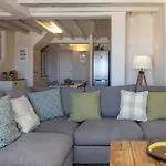 Сasa de vacaciones οrmos Seaside A With Private Pool *