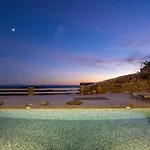 οrmos Seaside A With Private Pool Tínos