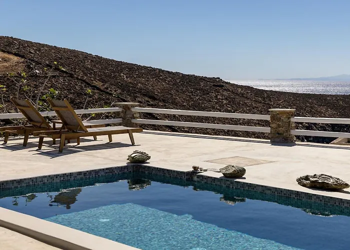 Οrmos Seaside Villa A With Private Pool Tinos